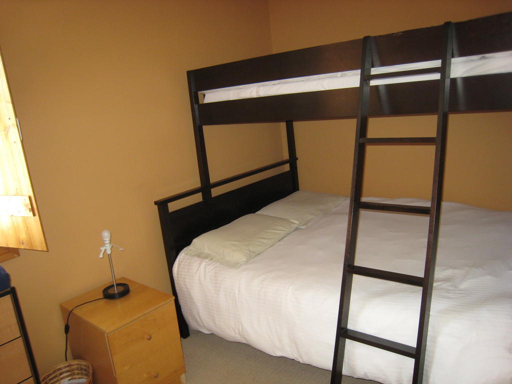 Poppi'S Guesthouse Revelstoke Camera foto